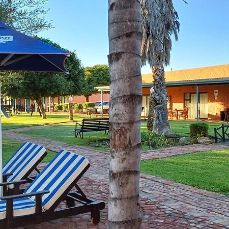 Culdesac Guesthouse Oudtshoorn Eksteriør billede